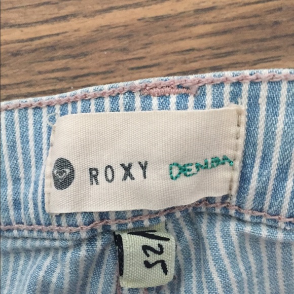 Roxy blue and white striped jean shorts - Picture 3 of 6